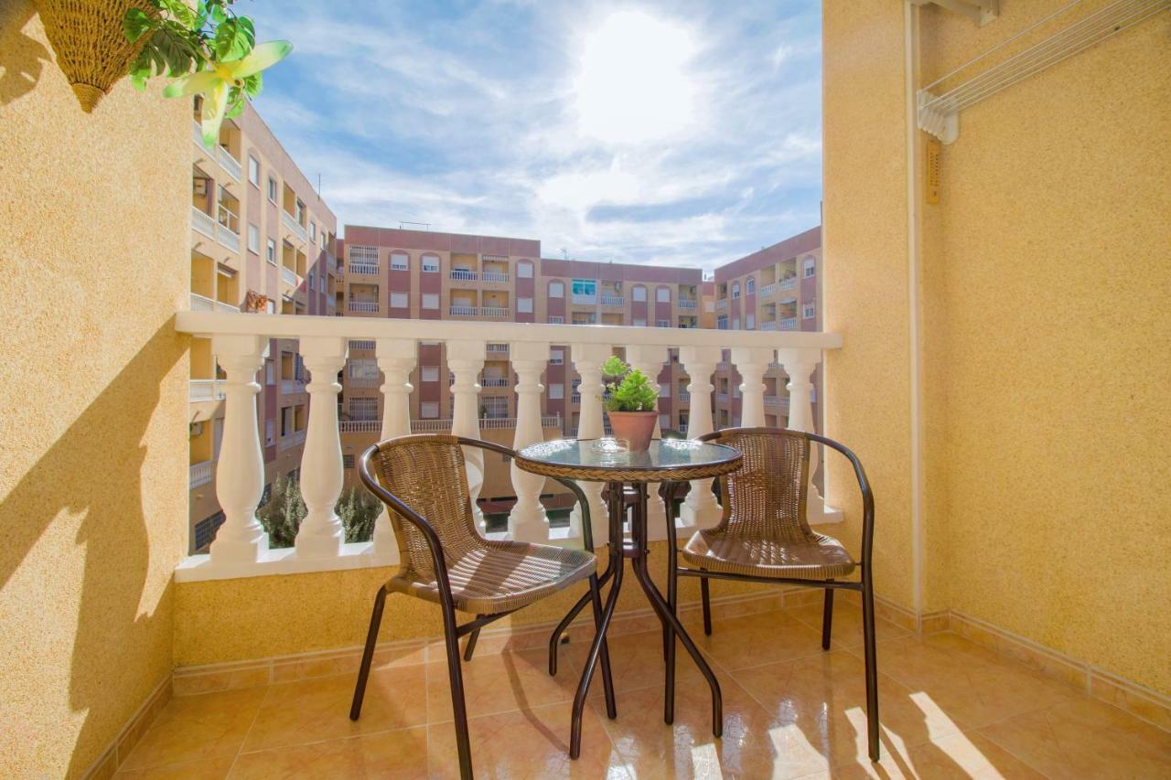 San Julian Apartamento Torrevieja Eksteriør bilde